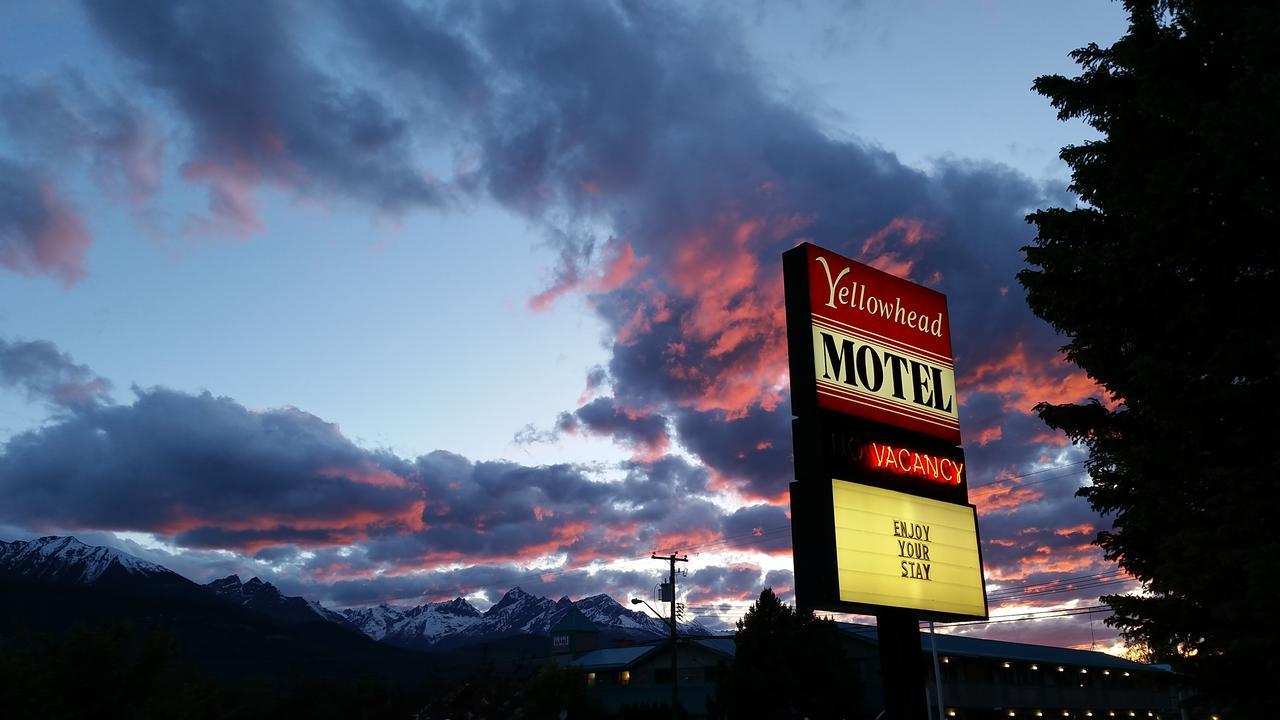 Yellowhead Motel เวลเมาท์ ภายนอก รูปภาพ
